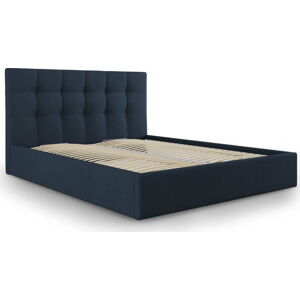 Tmavě modrá čalouněná dvoulůžková postel s úložným prostorem s roštem 140x200 cm Nerin – Mazzini Beds