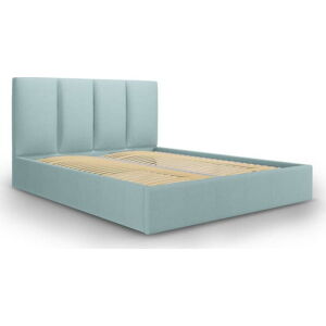 Světle modrá čalouněná dvoulůžková postel s úložným prostorem s roštem 140x200 cm Juniper – Mazzini Beds