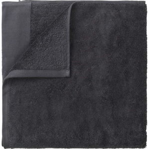 Tmavě šedý bavlněný ručník Blomus, 50 x 100 cm