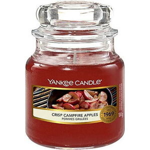 Vonná svíčka Yankee Candle Crisp Campfire Apples, doba hoření 25 h