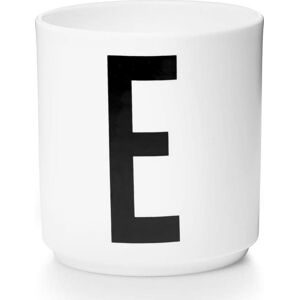 Bílý porcelánový hrnek Design Letters Personal E