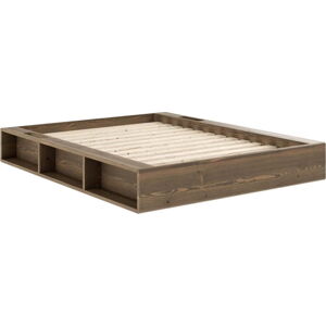 Hnědá dvoulůžková postel z borovicového dřeva s roštem 140x200 cm Ziggy – Karup Design