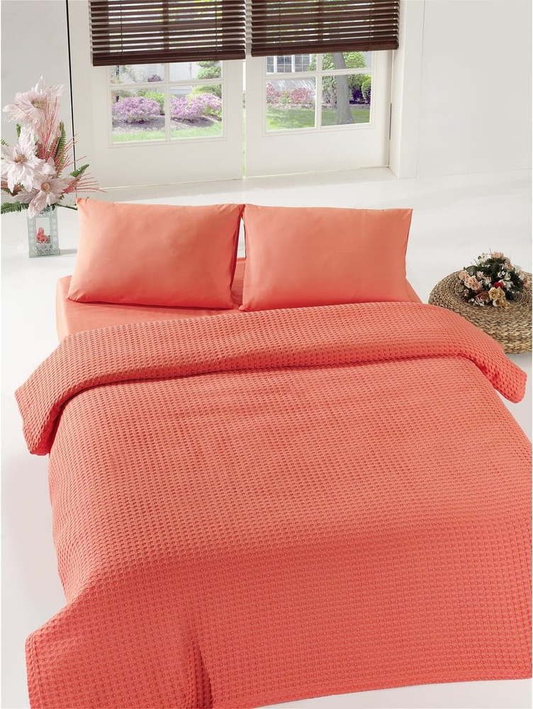 Korálově červený přehoz přes postel Coral Pique, 200 x 240 cm