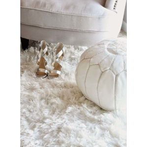 Bílý vlněný koberec Royal Dream Pure Light, 150 x 200 cm