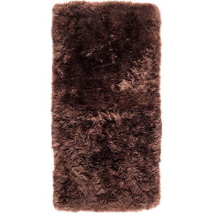 Tmavě hnědý koberec z ovčí kožešiny Royal Dream Zealand Natur, 70 x 140 cm