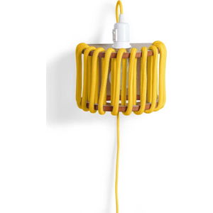 Žlutá nástěnná lampa s dřevěnou konstrukcí EMKO Macaron, délka 20 cm